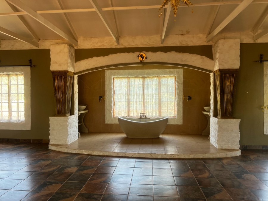 Commercial Property for Sale in De Wildt North West